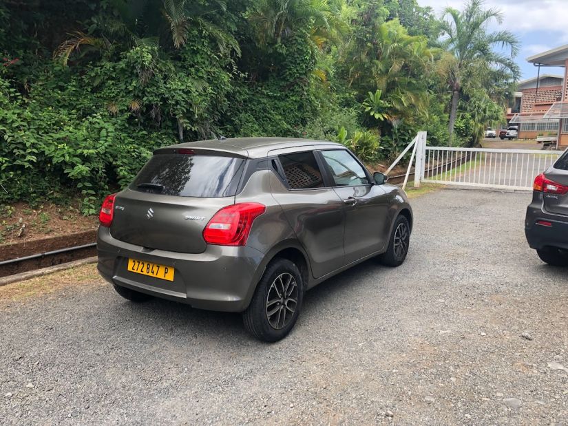 A vendre Suzuki Swift Boite Automatique toutes options BIGCE